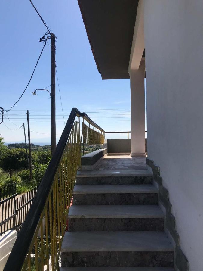 Great First Floor Appartment With View Nea Kallikrateia Exterior foto